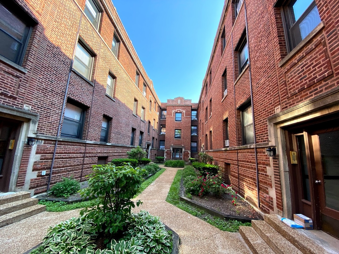 931 W Sunnyside Avenue #1N, Chicago, IL 60640