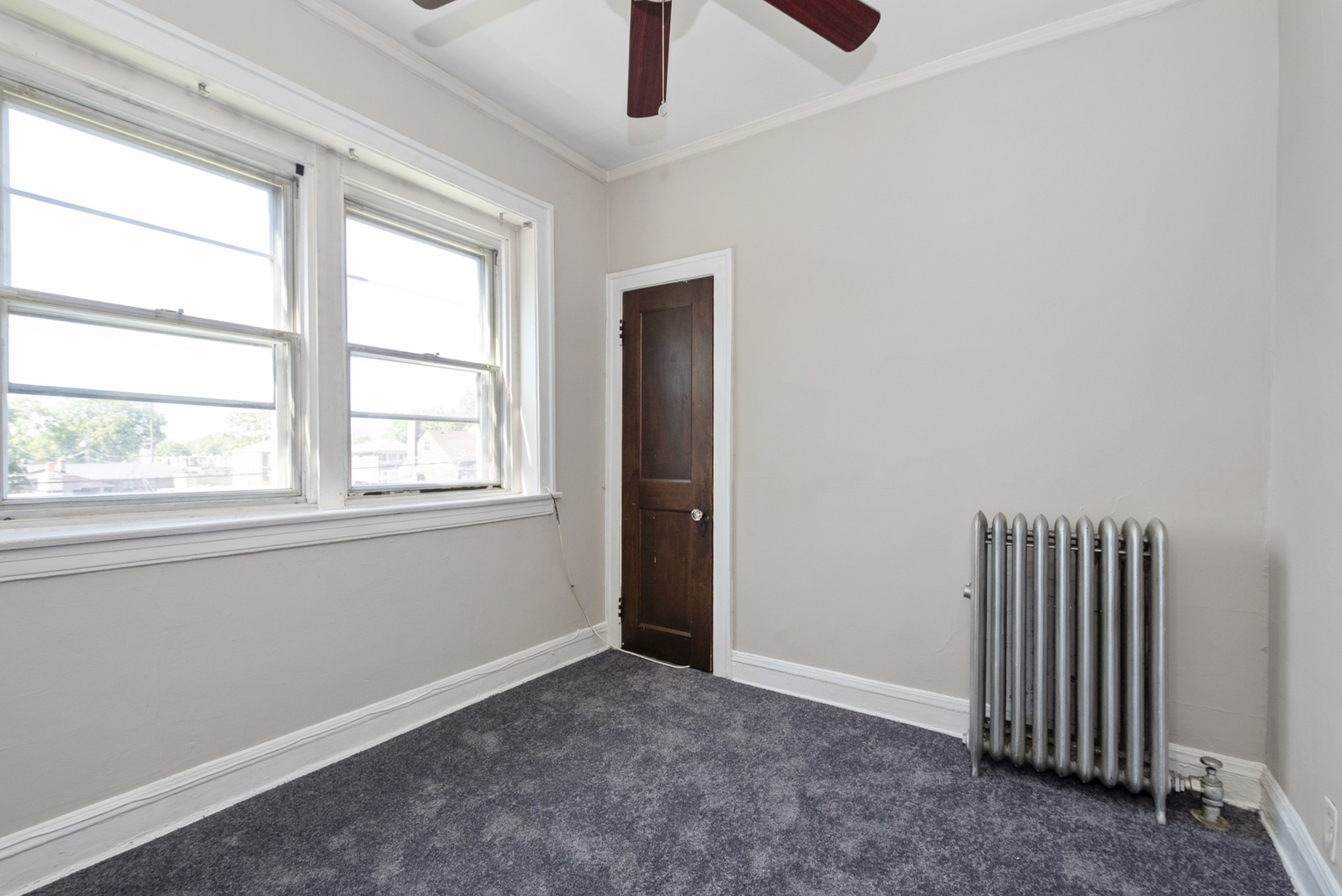 7422 S Bennett Avenue #2, Chicago, IL 60649