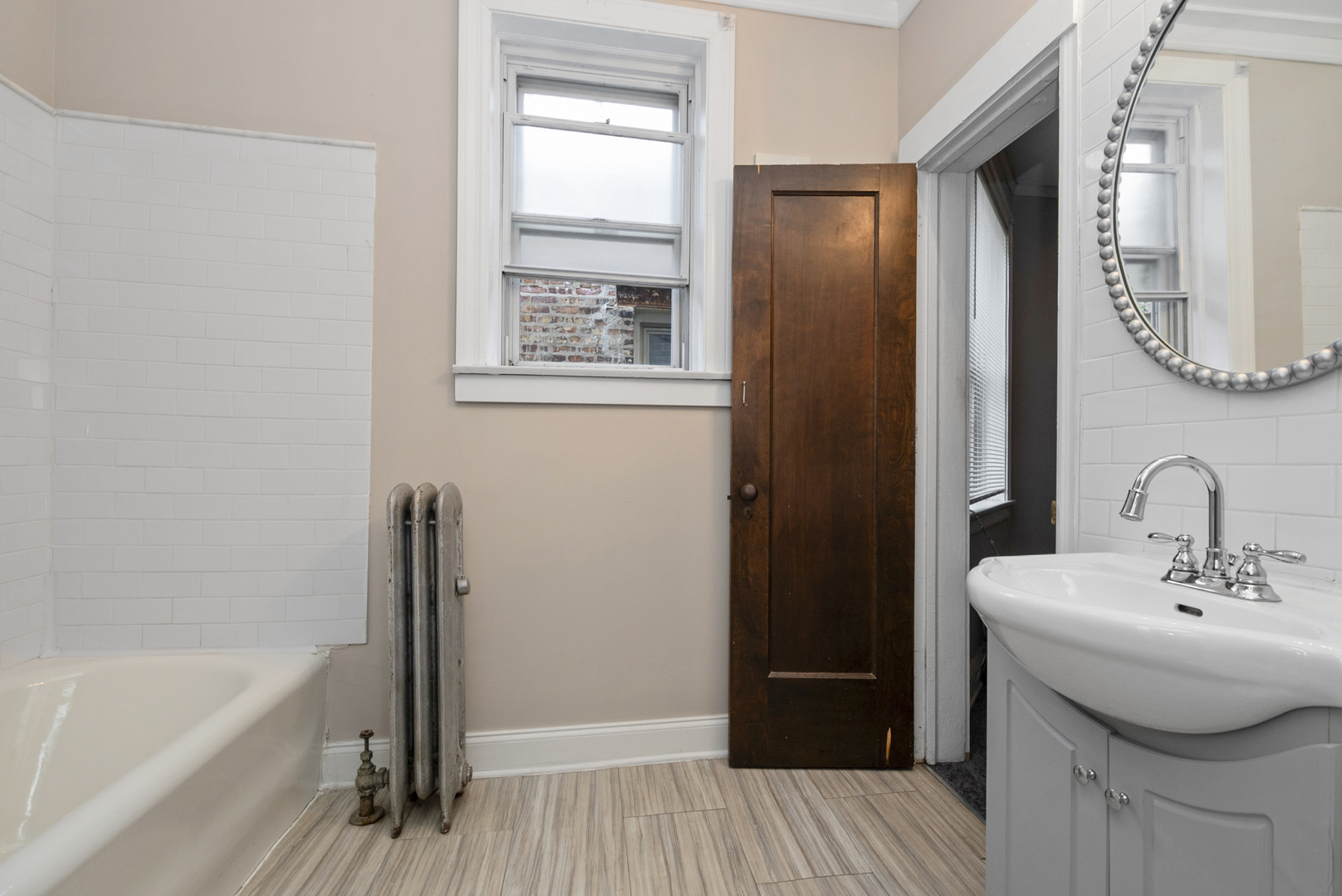 7422 S Bennett Avenue #2, Chicago, IL 60649