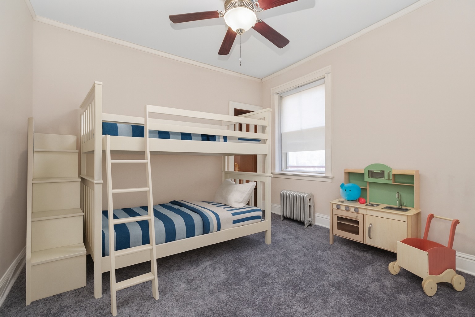 7422 S Bennett Avenue #2, Chicago, IL 60649