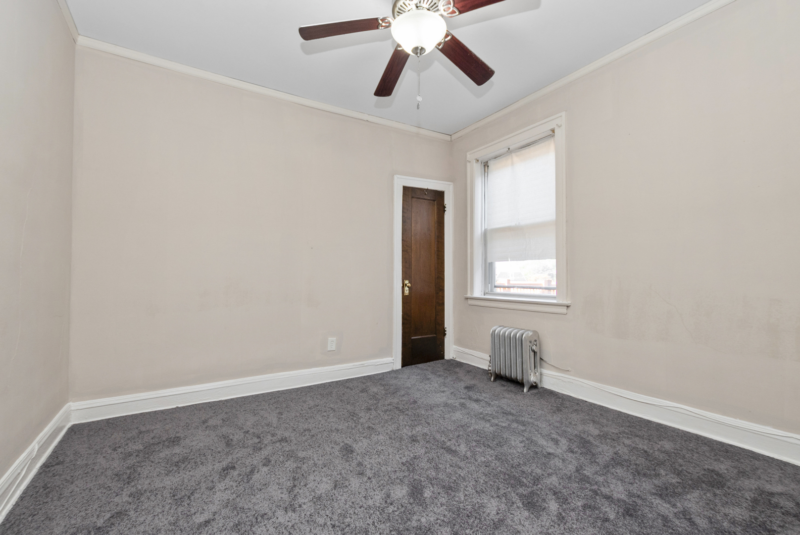 7422 S Bennett Avenue #2, Chicago, IL 60649