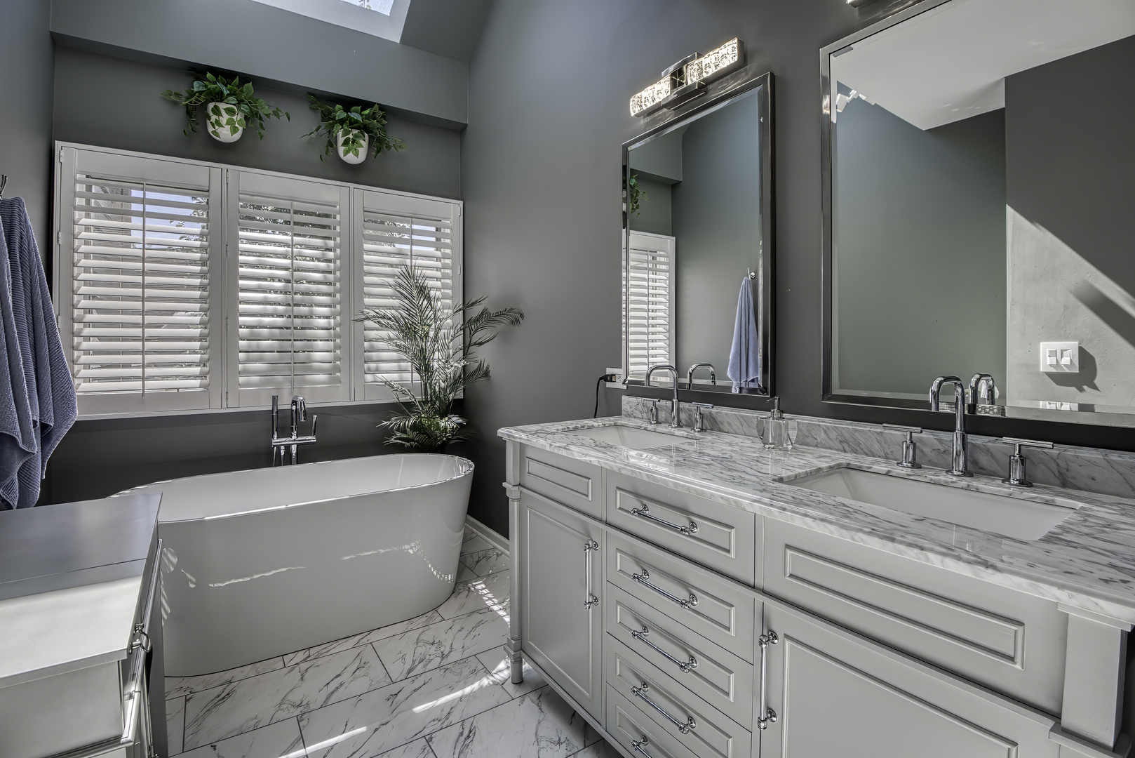 185 Barra Lane, Inverness, IL 60067