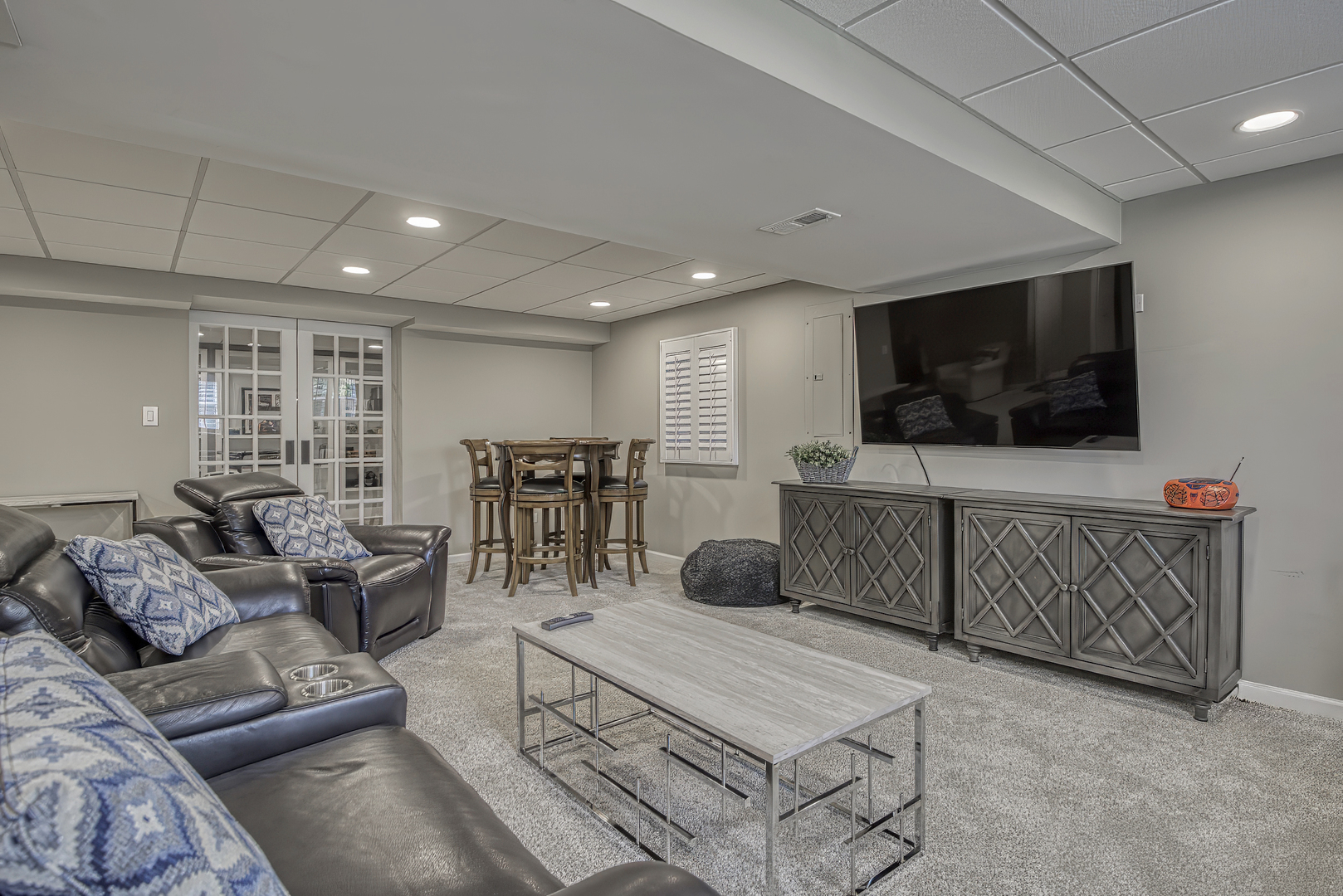 185 Barra Lane, Inverness, IL 60067