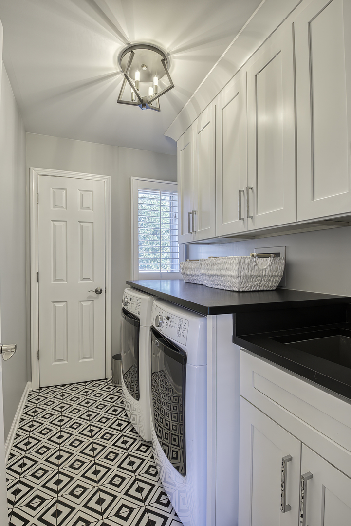 185 Barra Lane, Inverness, IL 60067