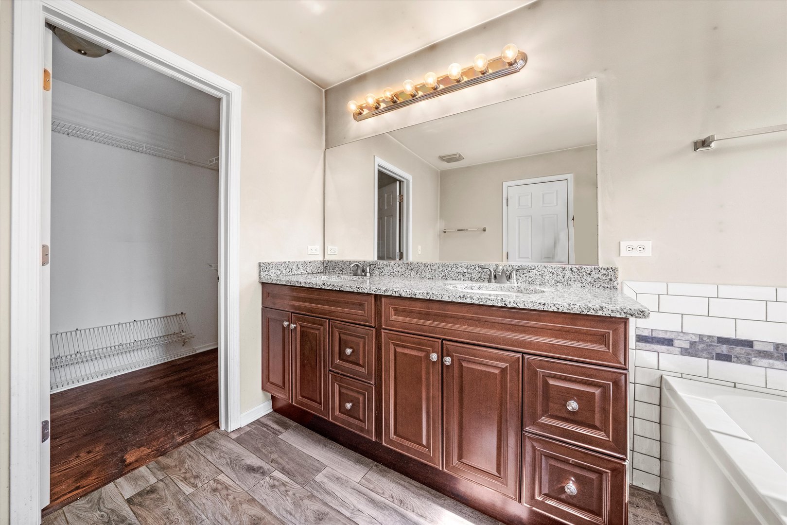 3839 MUNSON Street, Plano, IL 60545