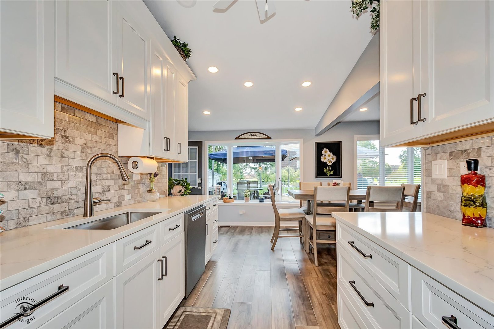 17W141 Monterey Avenue, Oakbrook Terrace, IL 60181