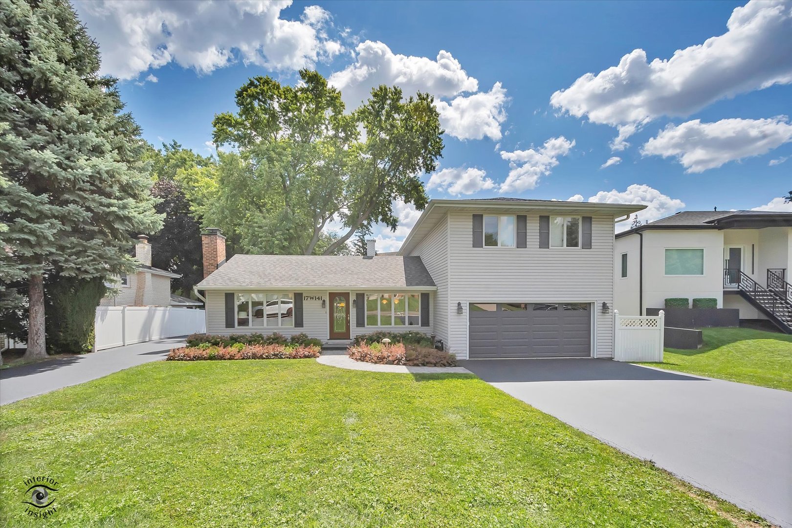 17W141 Monterey Avenue, Oakbrook Terrace, IL 60181