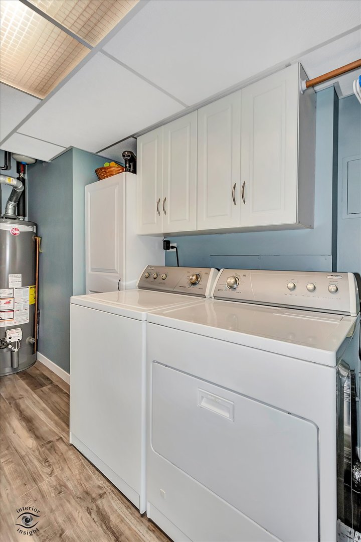 17W141 Monterey Avenue, Oakbrook Terrace, IL 60181