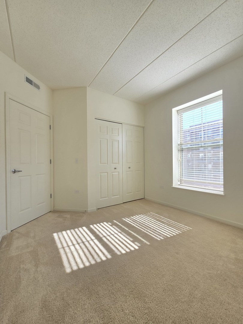 656 Pearson Street #505C, Des Plaines, IL 60016