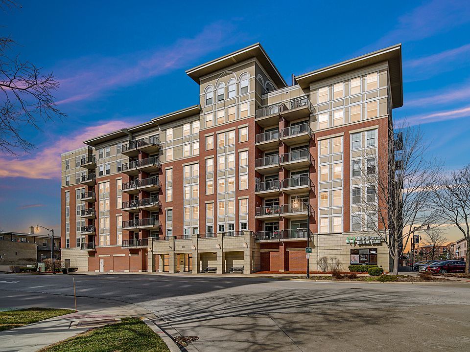 656 Pearson Street #505C, Des Plaines, IL 60016