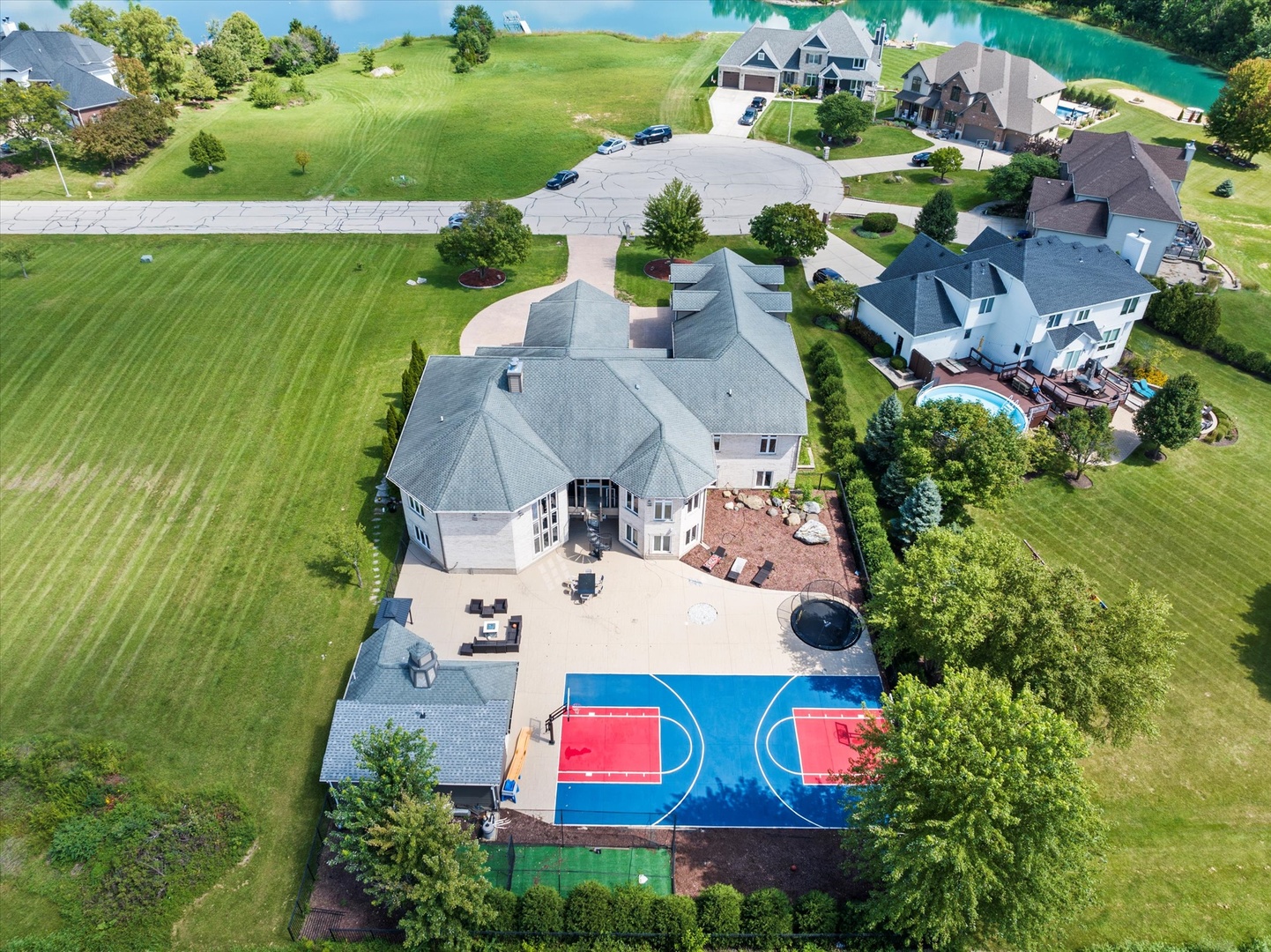 215 Slalom Court, Minooka, IL 60447