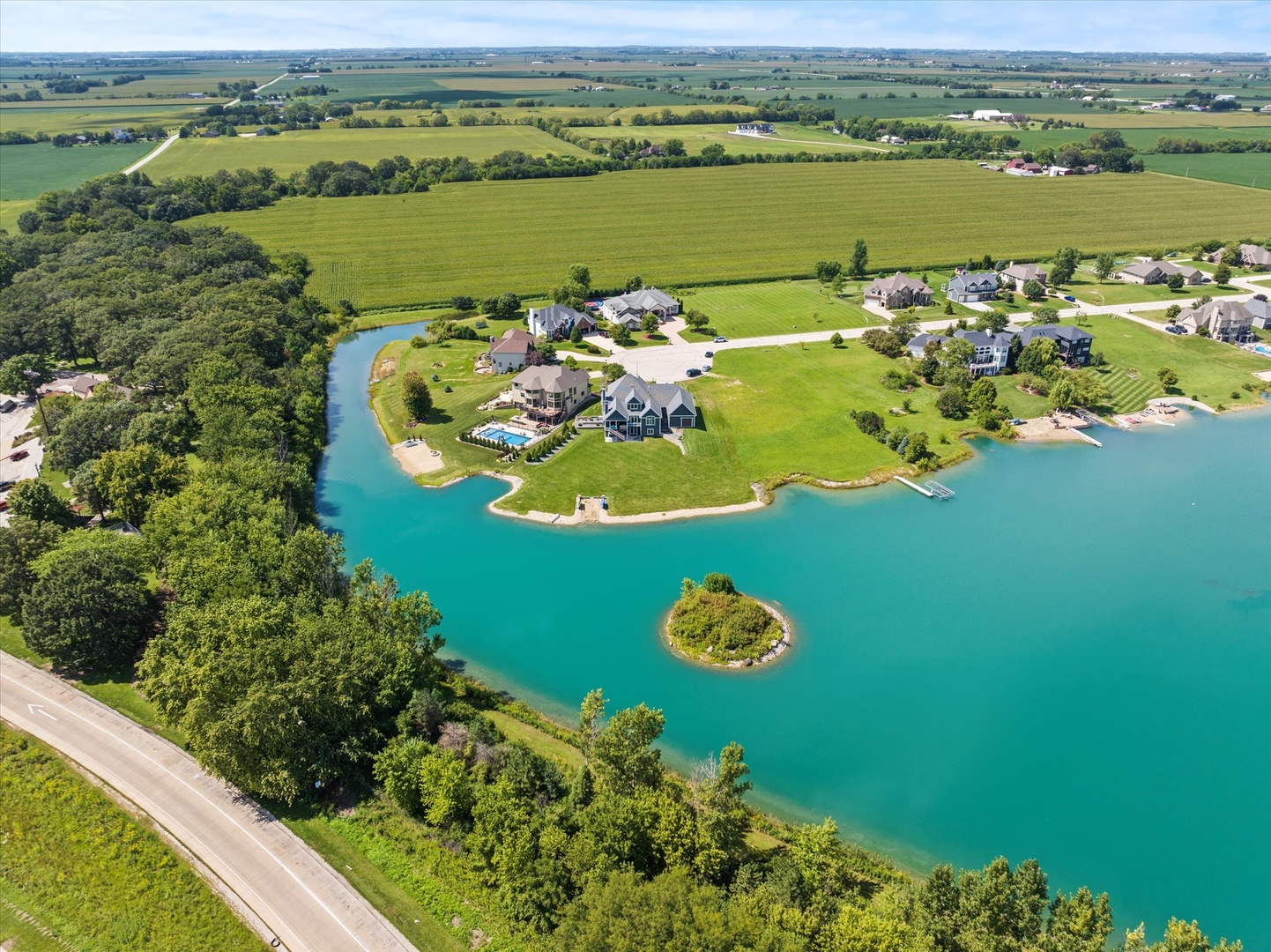 215 Slalom Court, Minooka, IL 60447