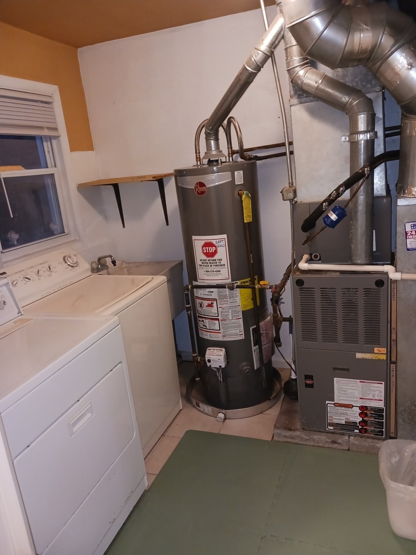 7748 Newland Avenue, Burbank, IL 60459