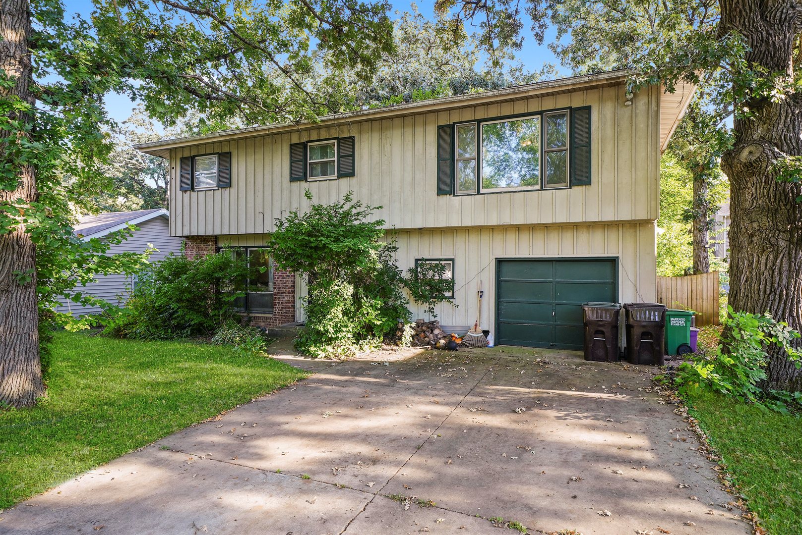 3025 Victoria Avenue, McHenry, IL 60050