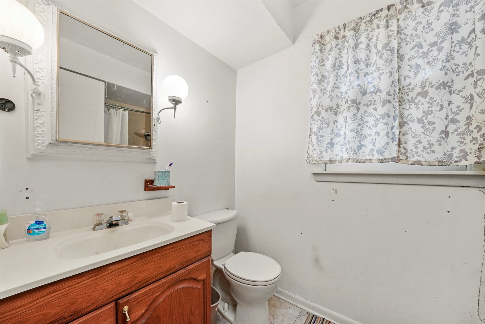 3025 Victoria Avenue, McHenry, IL 60050