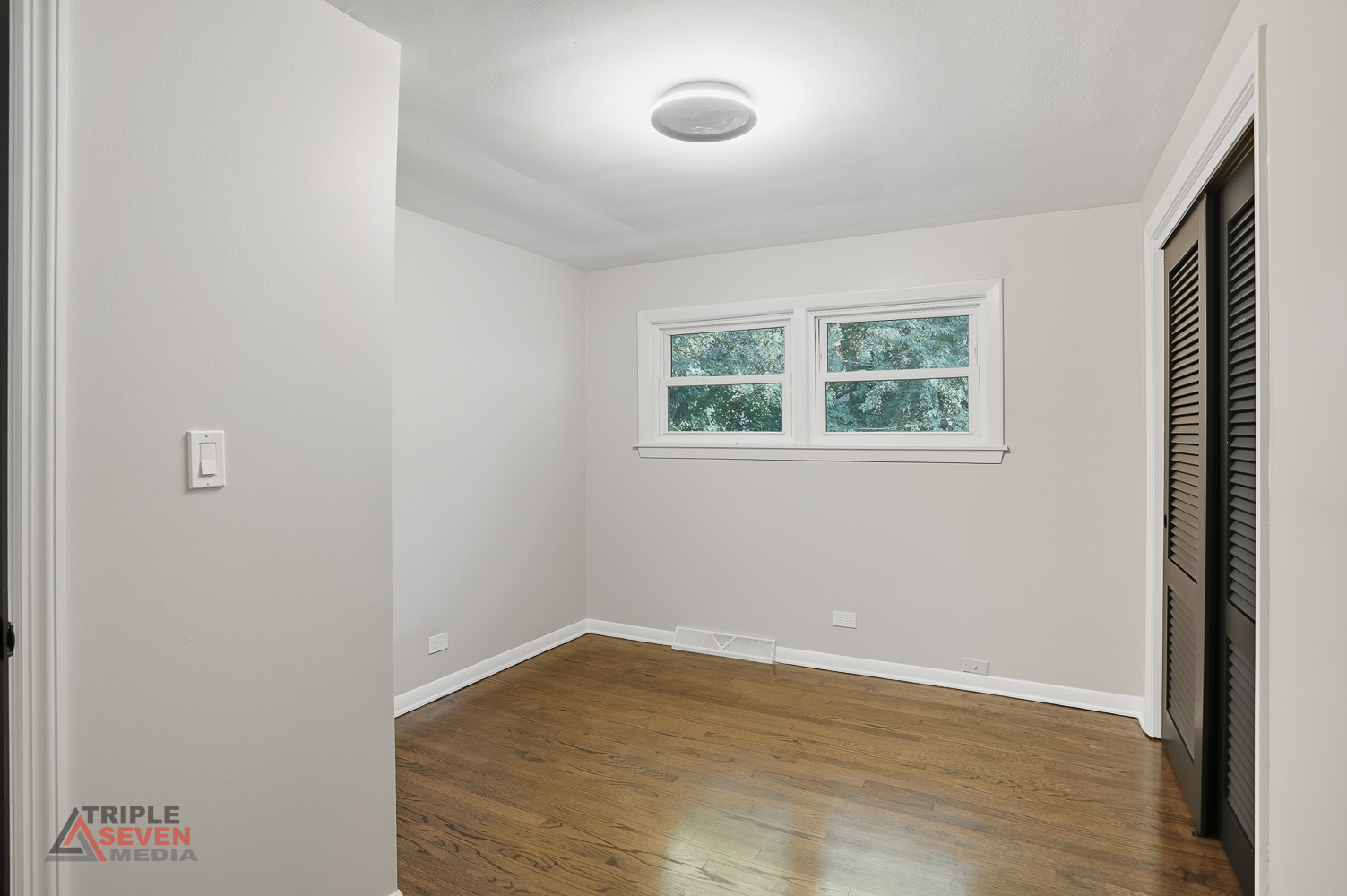 5232 Cass Street, Oak Lawn, IL 60453