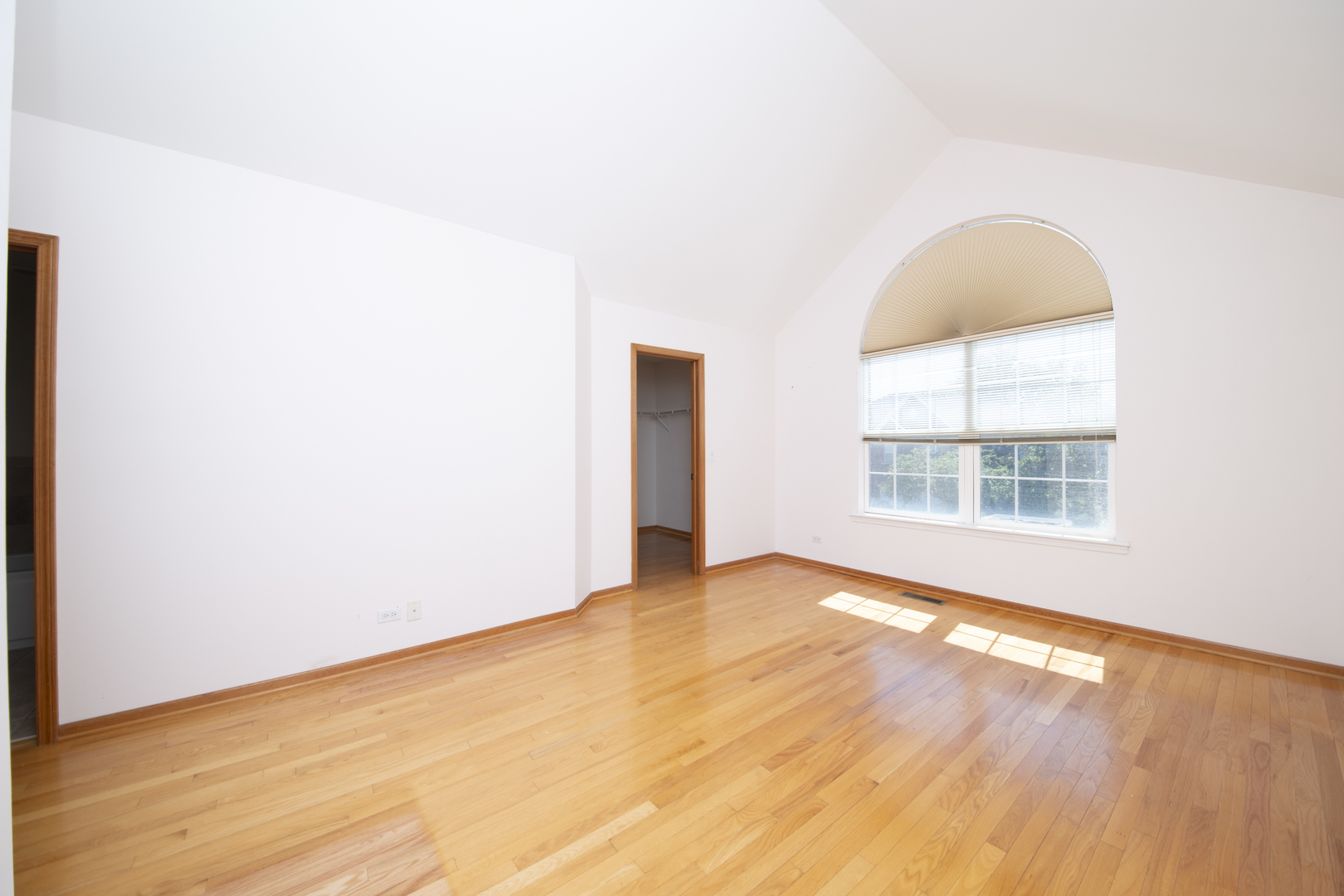 153 Fulbright Lane, Schaumburg, IL 60194