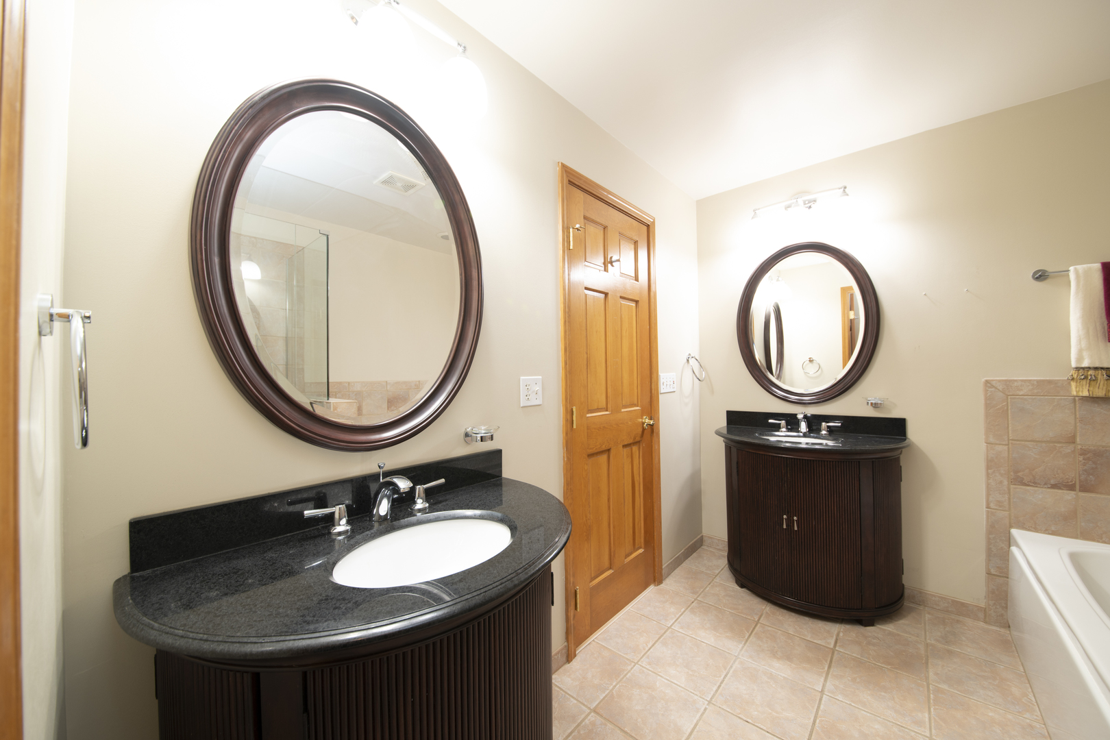 153 Fulbright Lane, Schaumburg, IL 60194