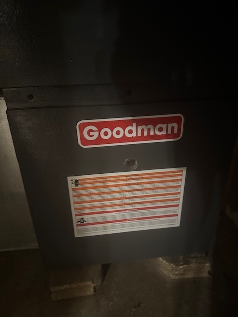 2404 Treeline Drive, Bloomington, IL 61704