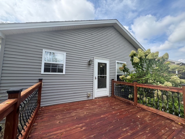 2404 Treeline Drive, Bloomington, IL 61704