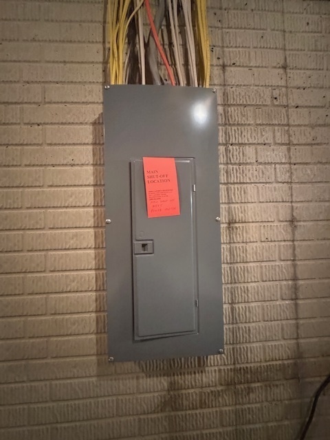 2404 Treeline Drive, Bloomington, IL 61704