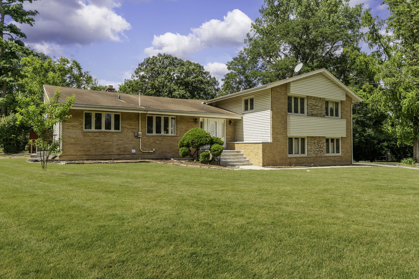 4N300 Briar Lane, Bensenville, IL 60106