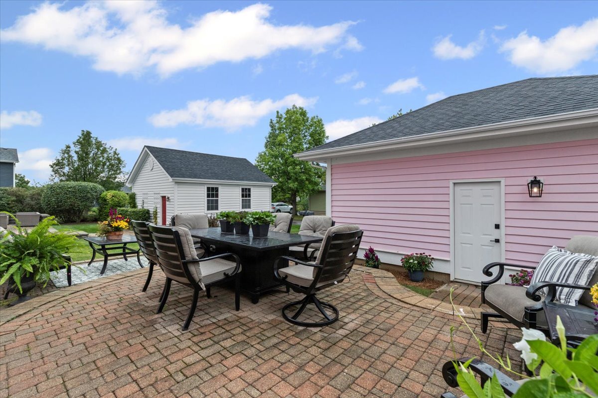306 Lasalle Street, Vernon Hills, IL 60061