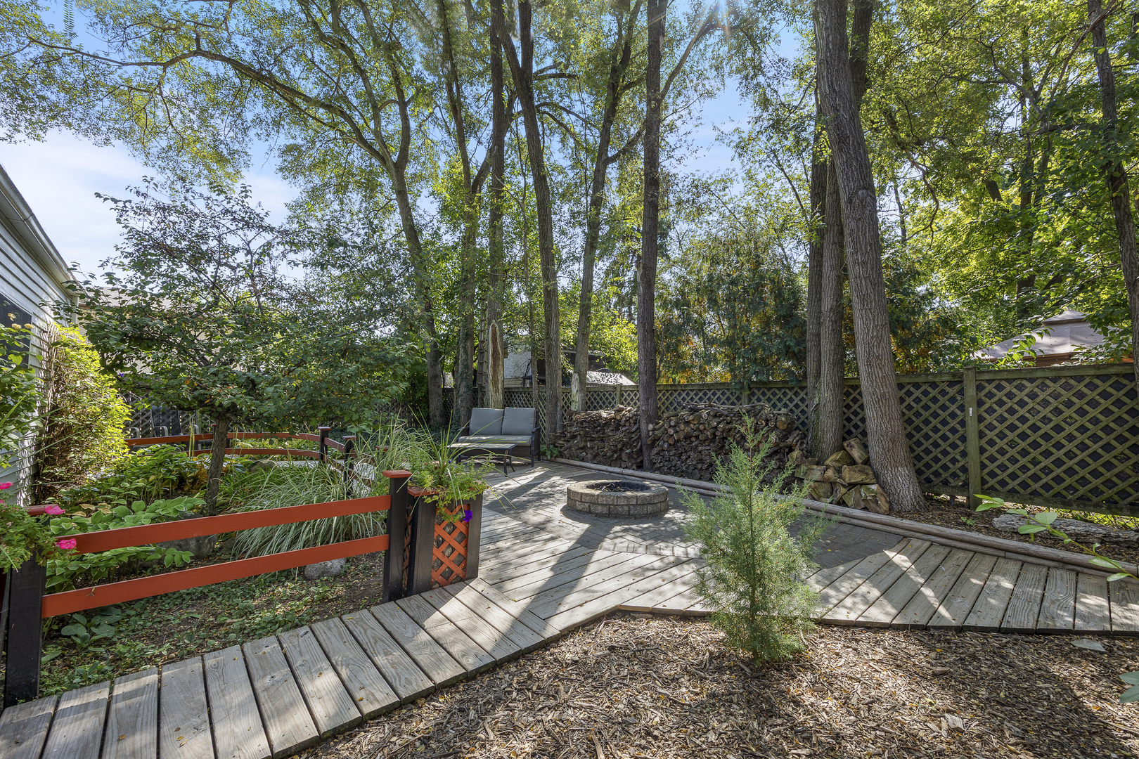 S071 Leonard Street, Winfield, IL 60190