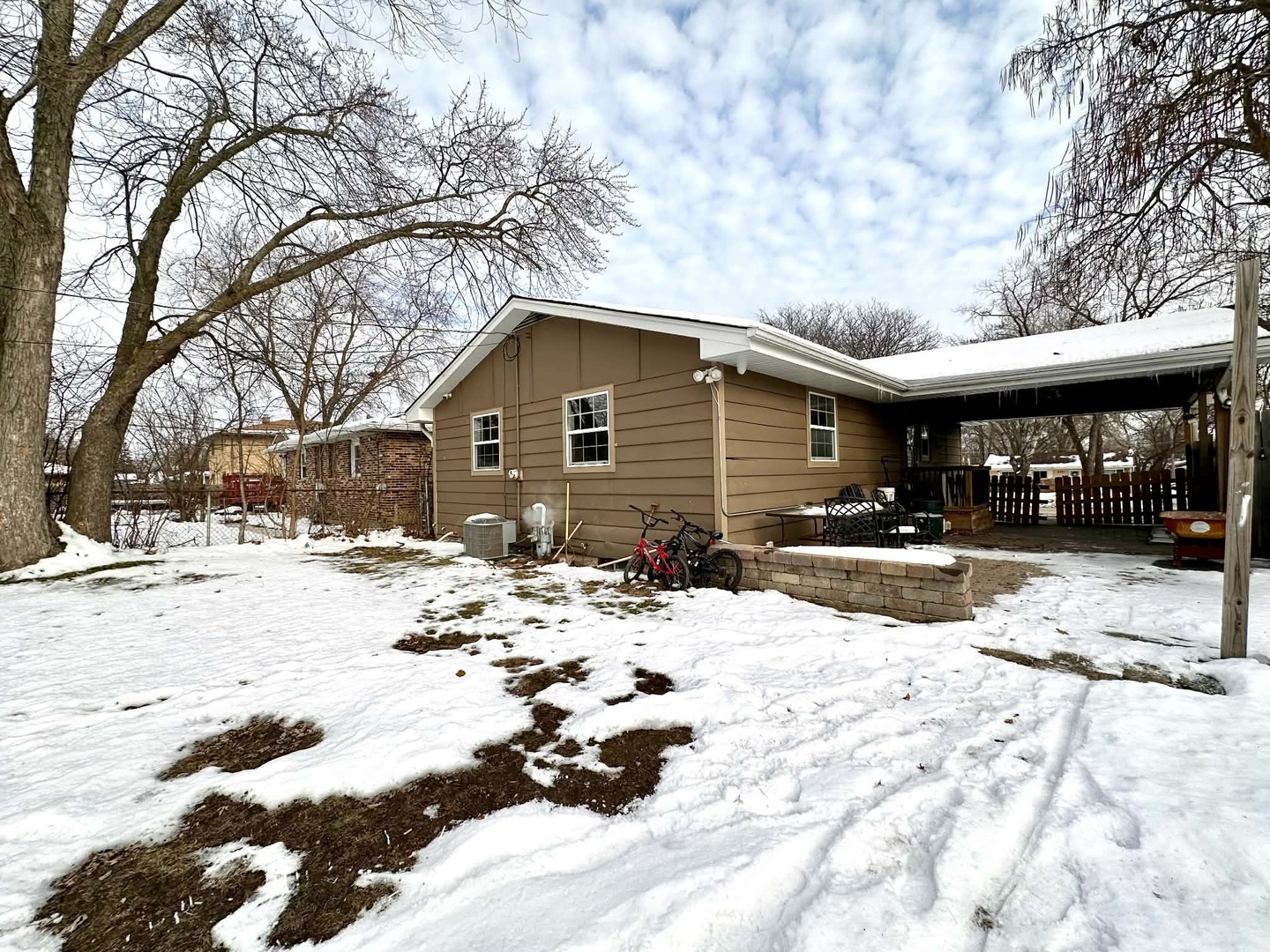 2322 Joppa Avenue, Zion, IL 60099