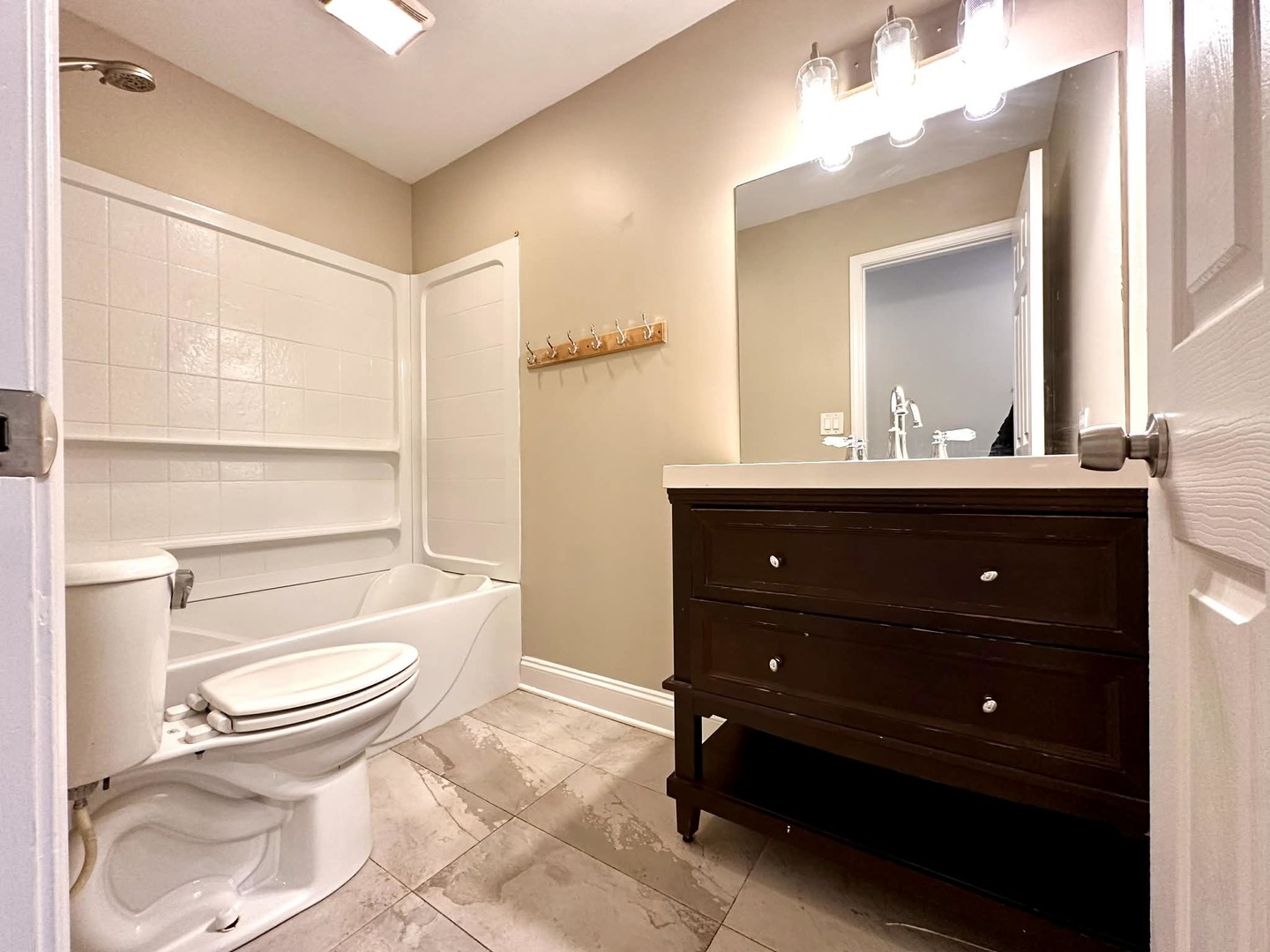 2322 Joppa Avenue, Zion, IL 60099