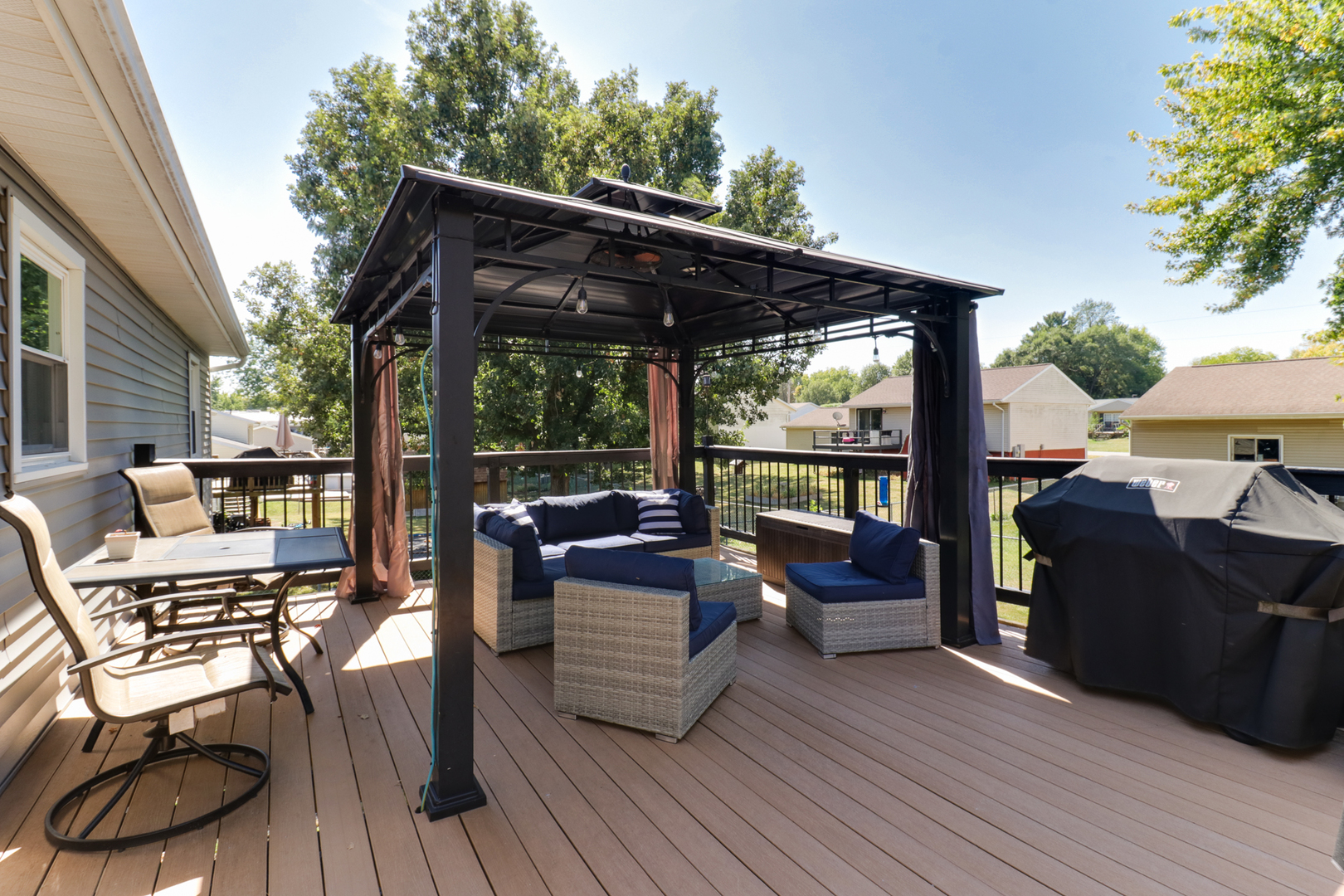 702 Arrowhead Lane, Heyworth, IL 61745