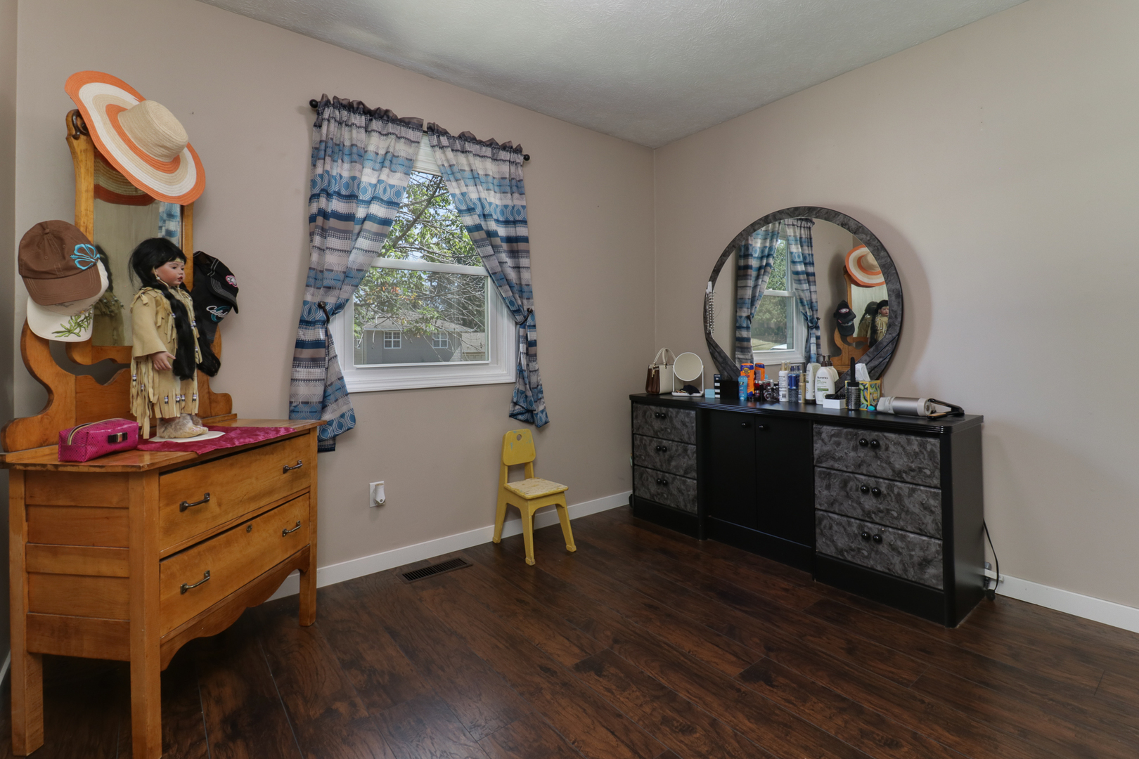 702 Arrowhead Lane, Heyworth, IL 61745