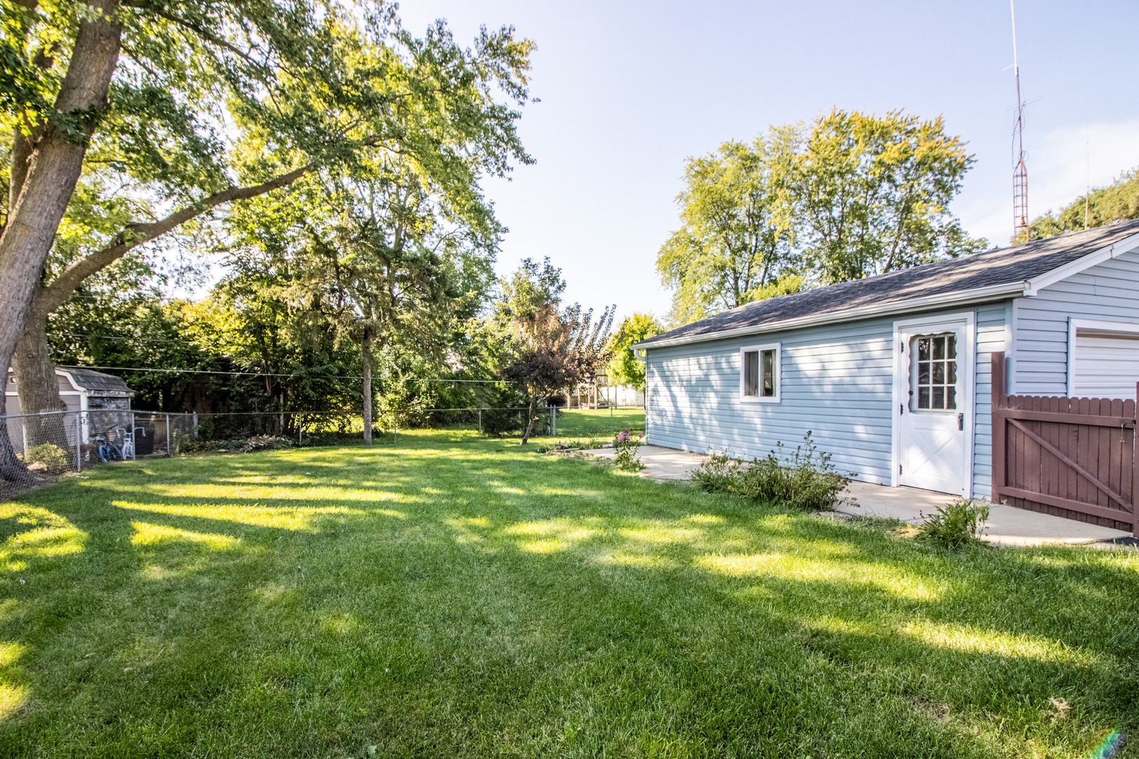 738 Tinley Drive, Aurora, IL 60506