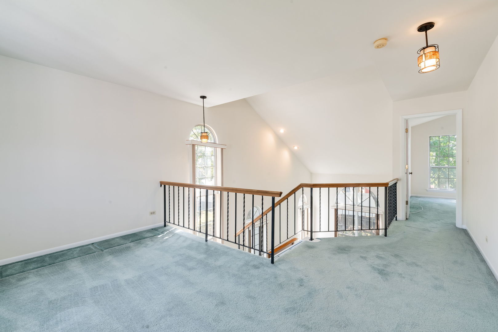 1285 Cranbrook Drive, Schaumburg, IL 60193