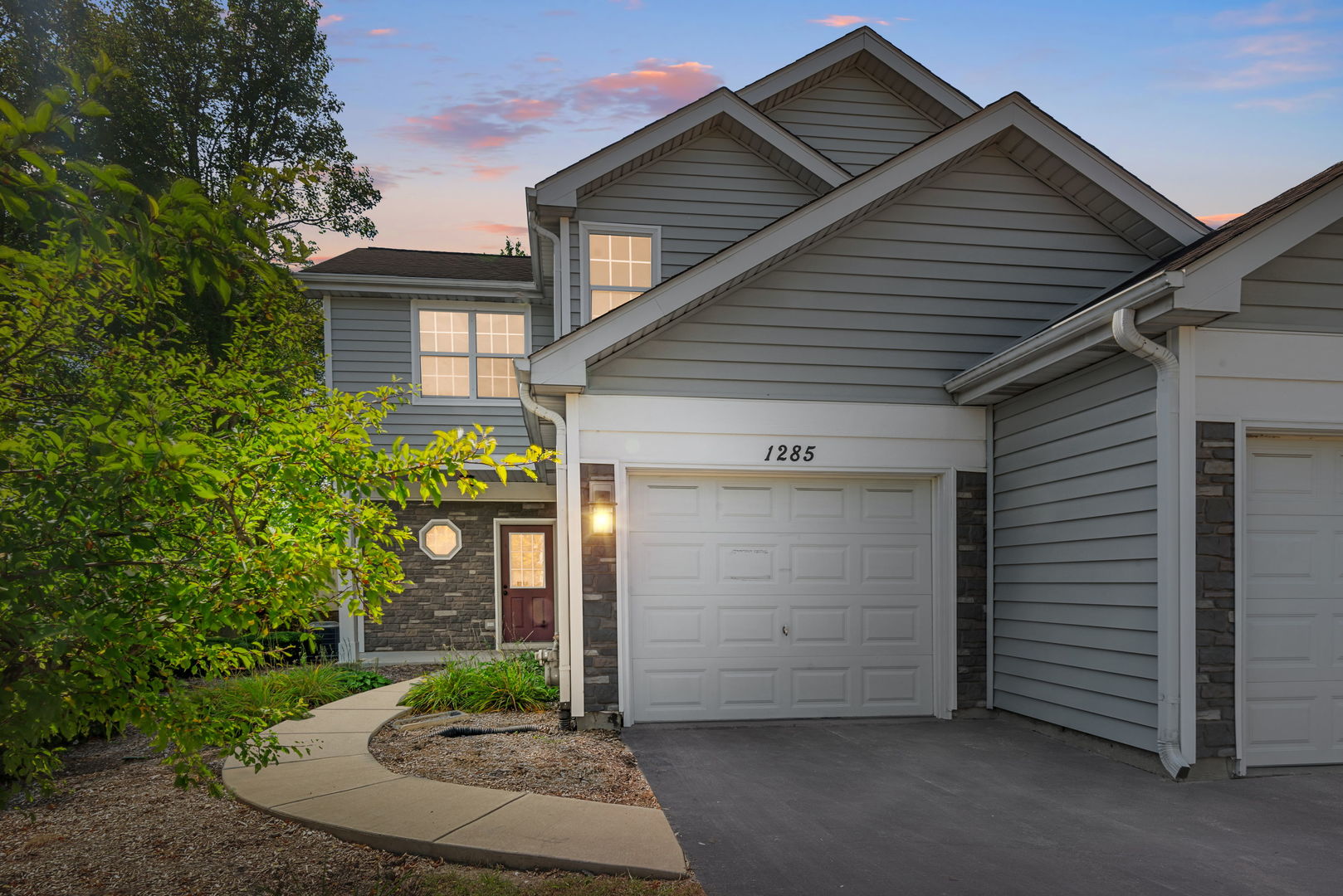 1285 Cranbrook Drive, Schaumburg, IL 60193