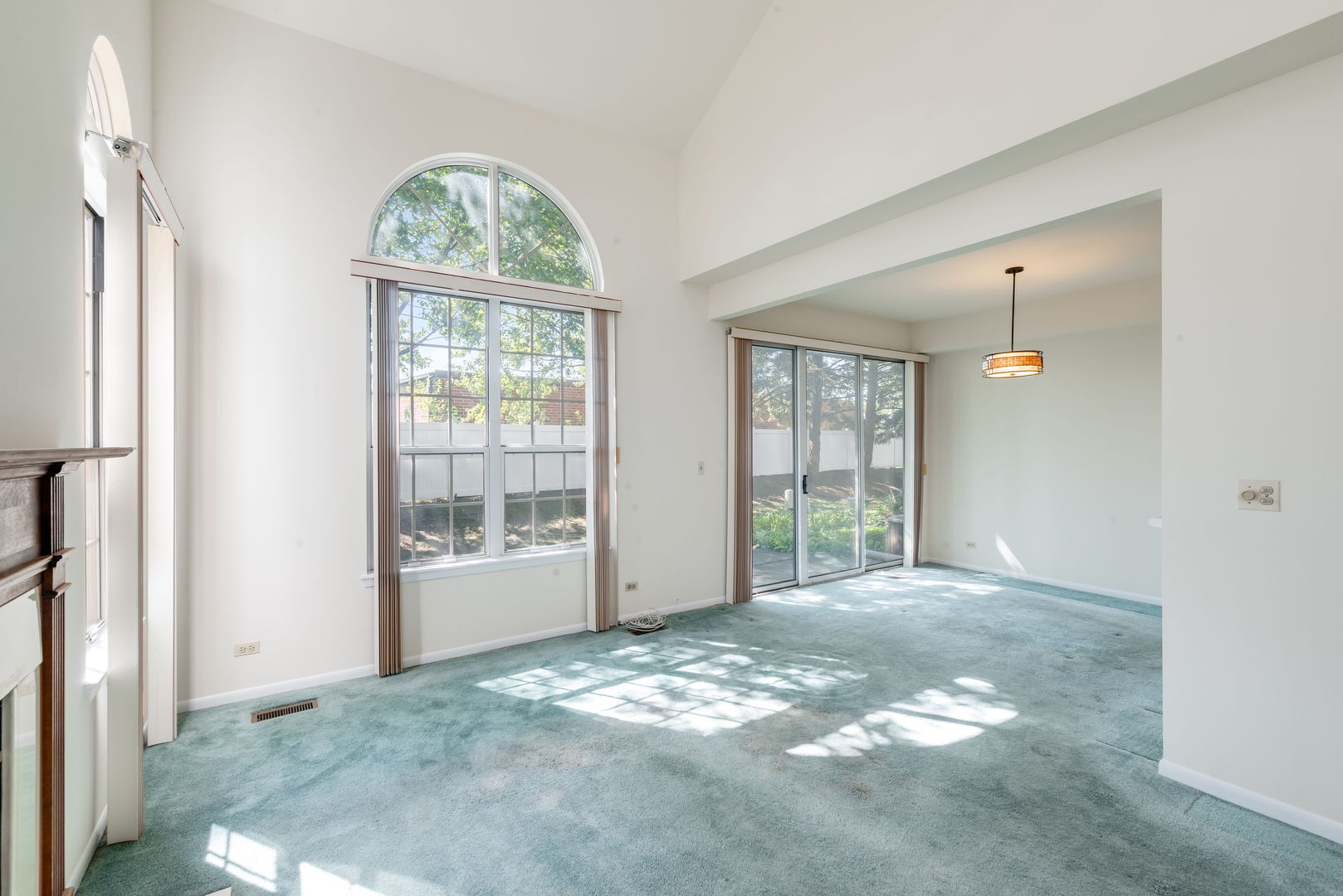 1285 Cranbrook Drive, Schaumburg, IL 60193