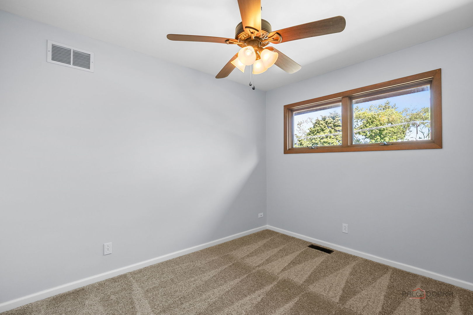 3270 Cashmore Road, Waukegan, IL 60087