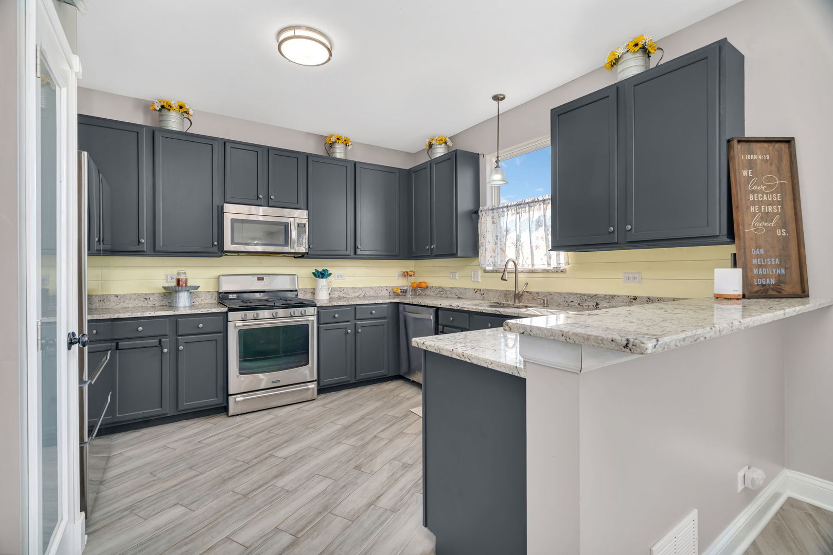 8304 Coop Avenue, Joliet, IL 60431