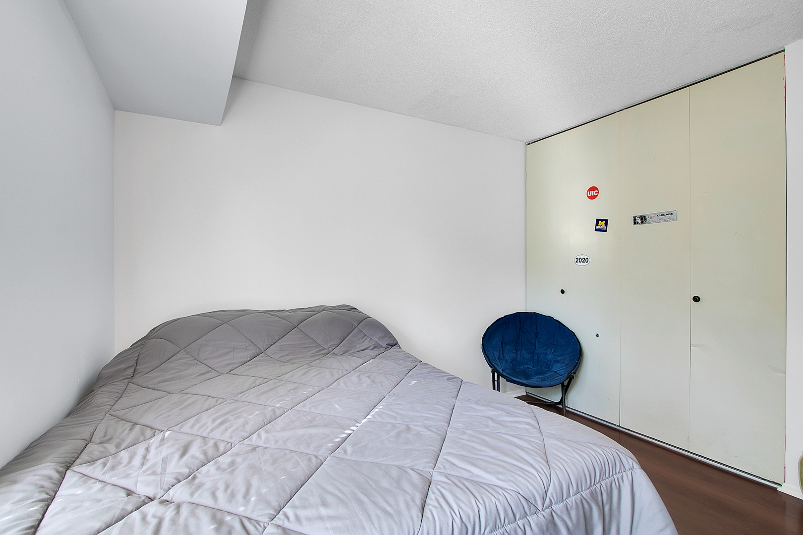 907 S Williams Street #206, Westmont, IL 60559