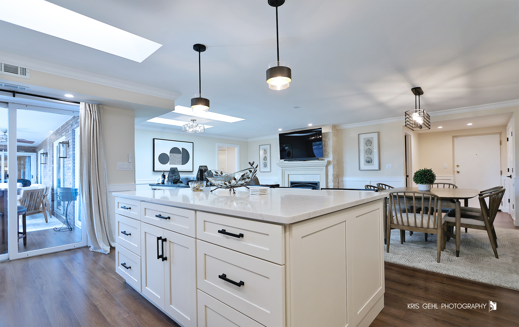 150 Red Top Drive #304, Libertyville, IL 60048