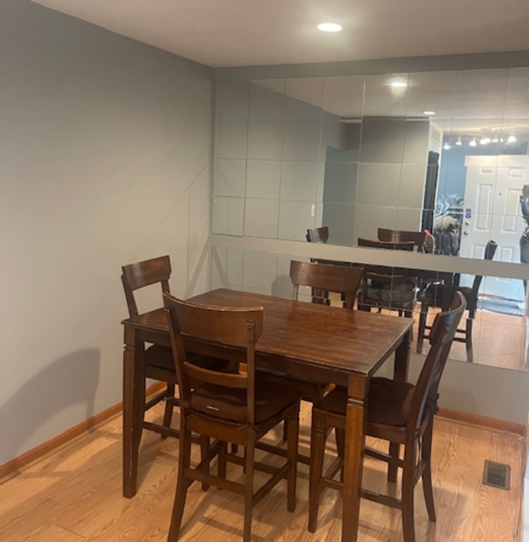 1135 Williamsburg Road, Country Club Hills, IL 60478