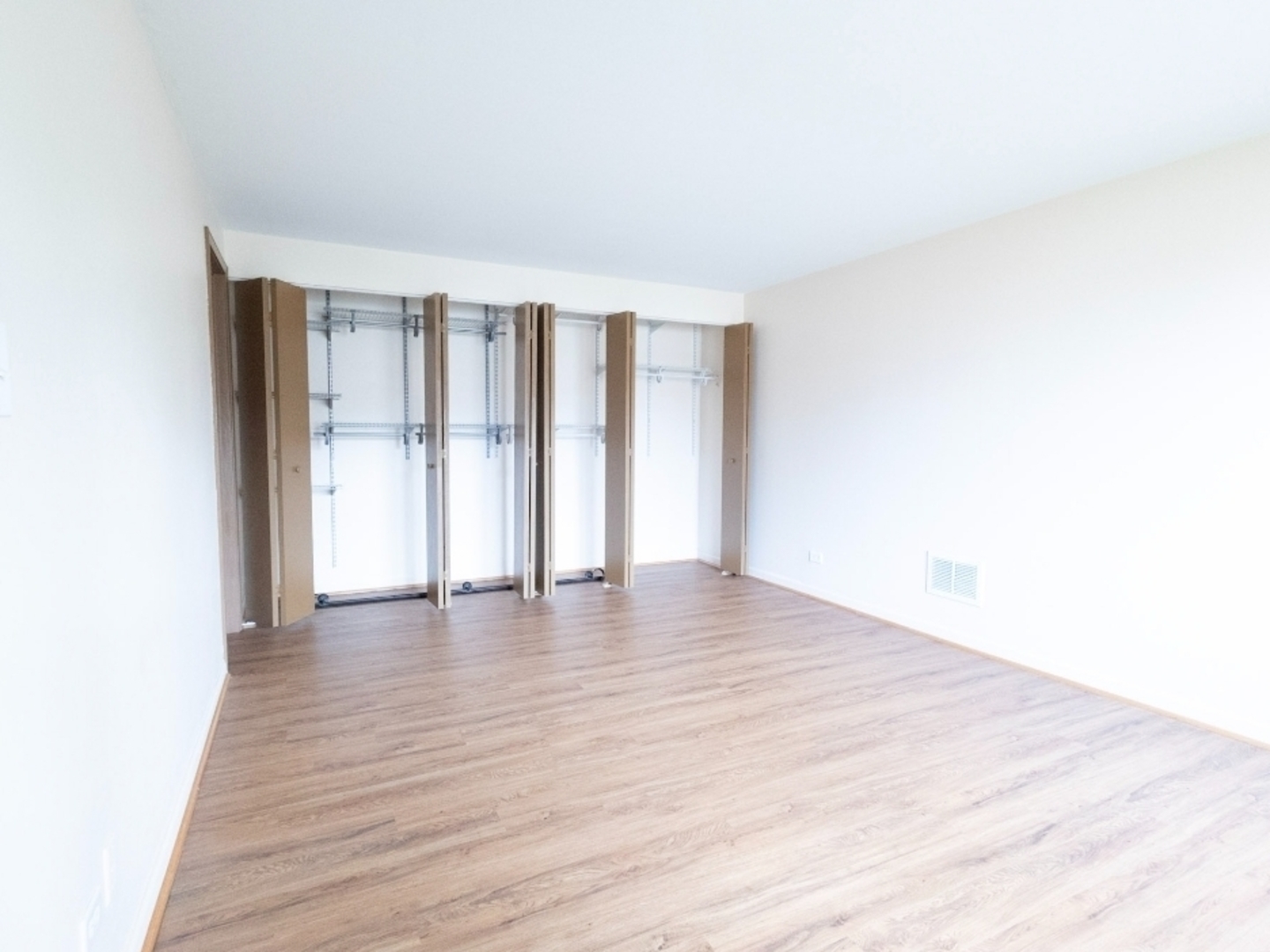 1135 Williamsburg Road, Country Club Hills, IL 60478