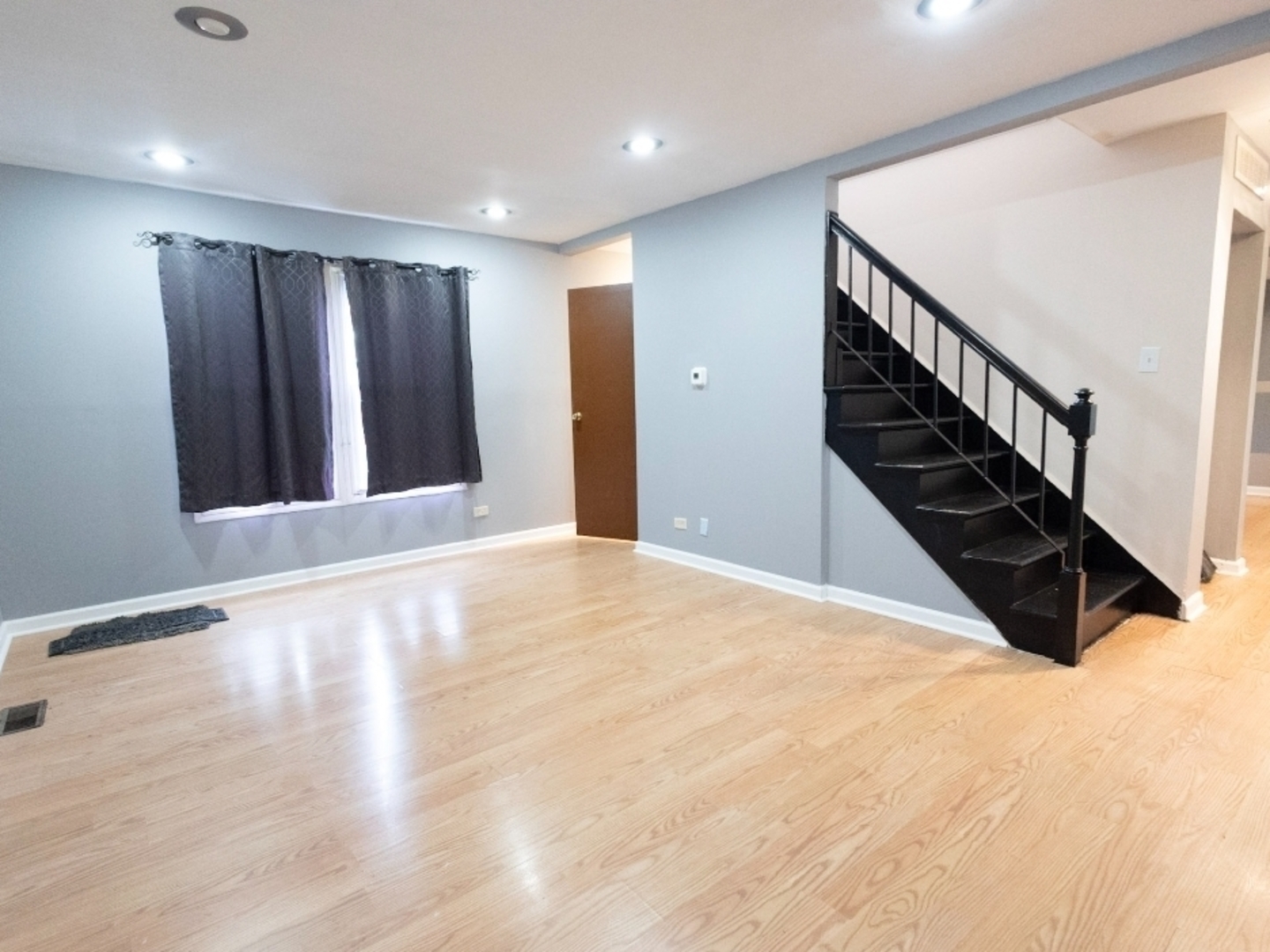 1135 Williamsburg Road, Country Club Hills, IL 60478