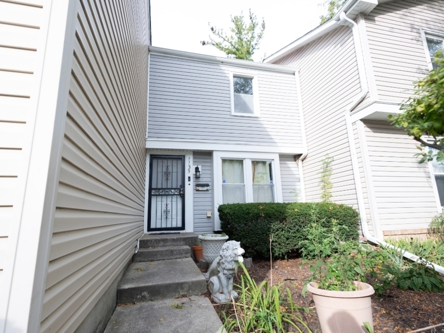 1135 Williamsburg Road, Country Club Hills, IL 60478