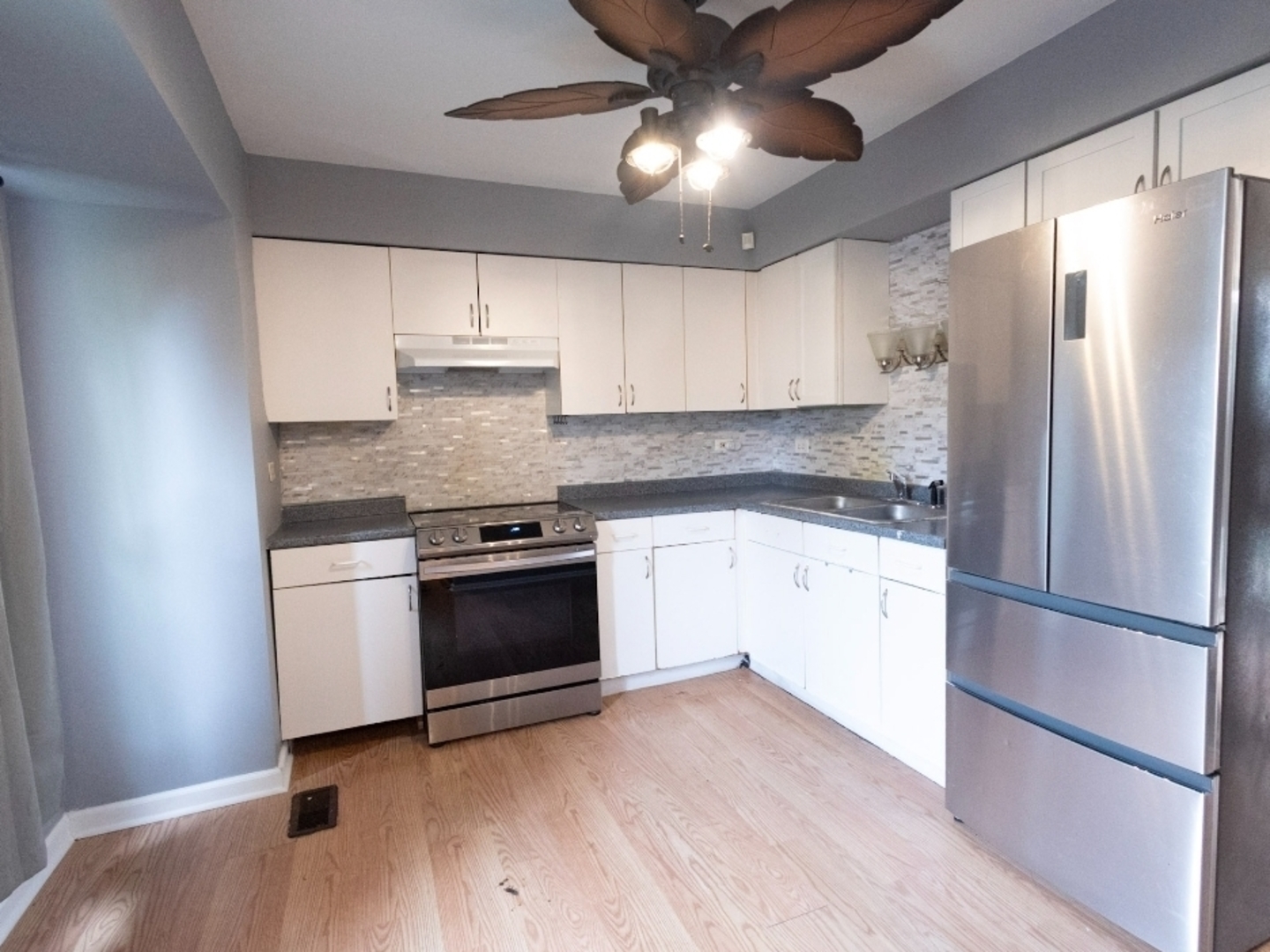 1135 Williamsburg Road, Country Club Hills, IL 60478