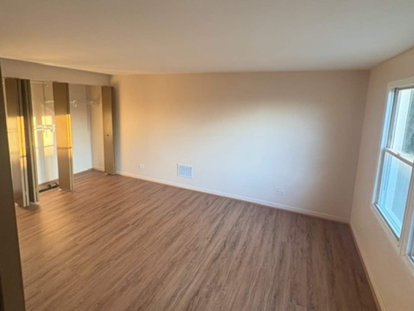 1135 Williamsburg Road, Country Club Hills, IL 60478