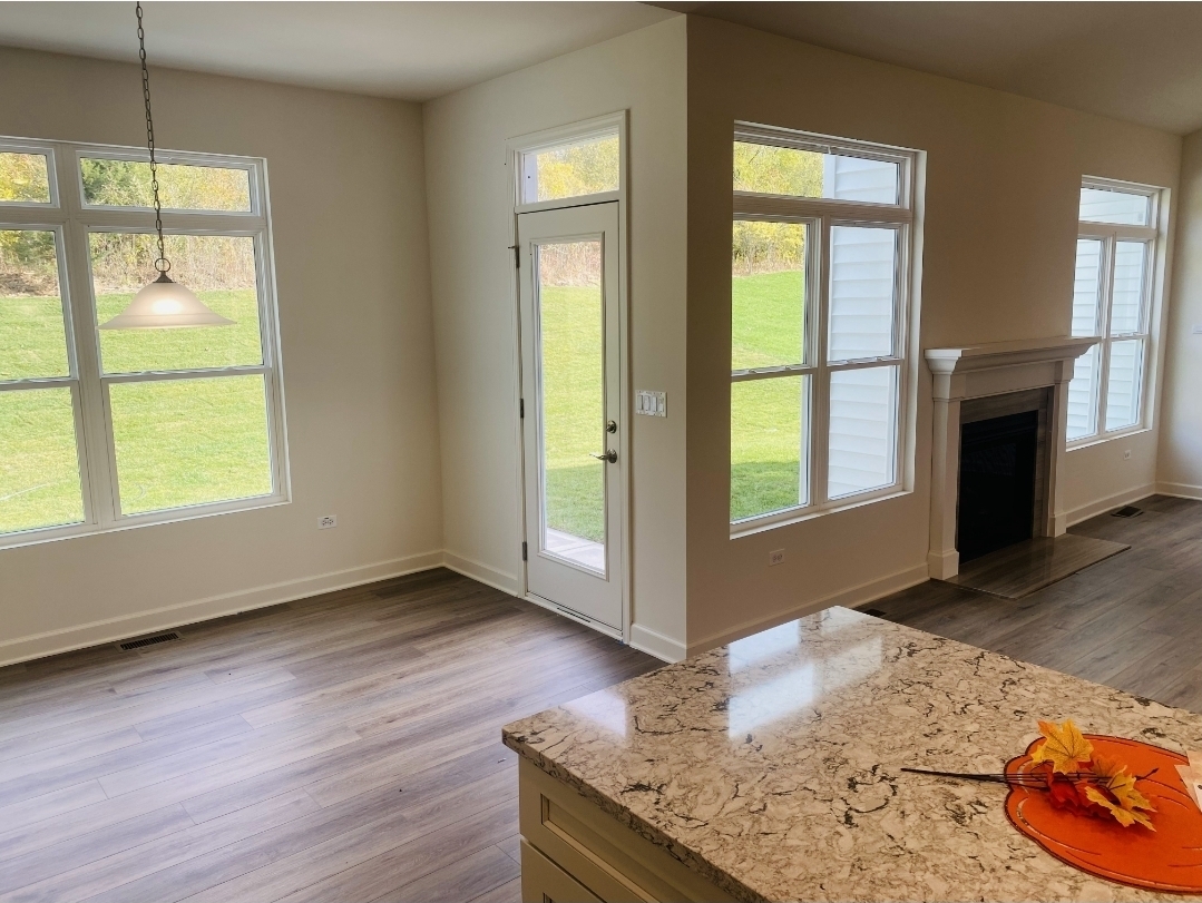 852 Timber Oak Lane, Yorkville, IL 60560