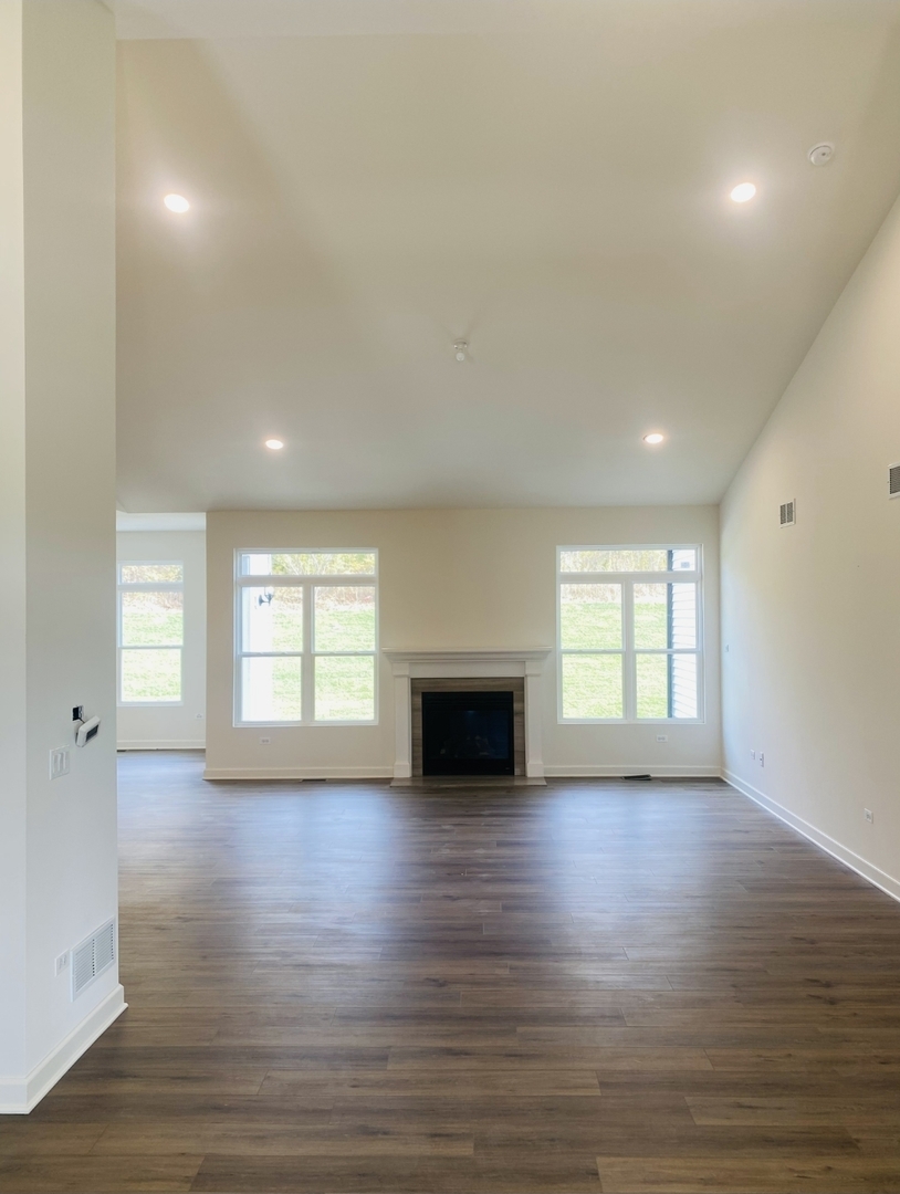 852 Timber Oak Lane, Yorkville, IL 60560