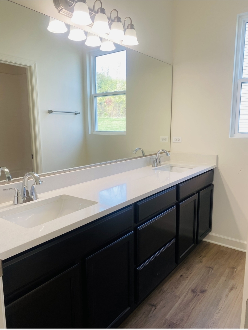 852 Timber Oak Lane, Yorkville, IL 60560