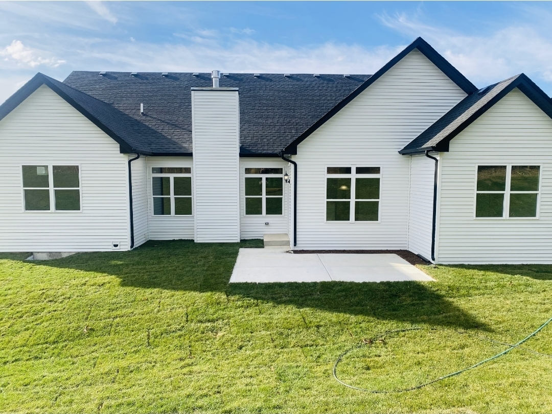 852 Timber Oak Lane, Yorkville, IL 60560